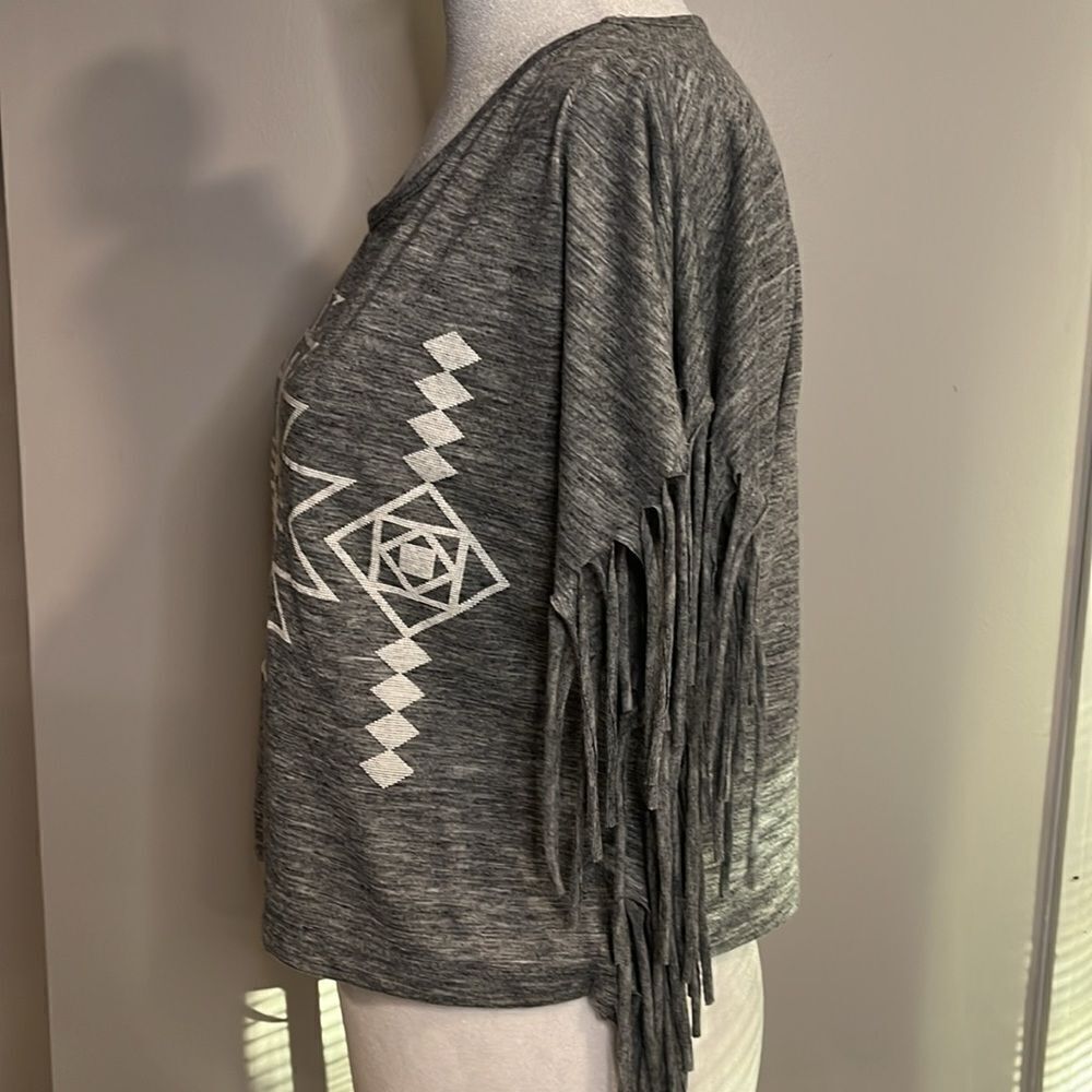 Forever 21 gray fringe southwestern print crop top - S - Picture 7 of 11